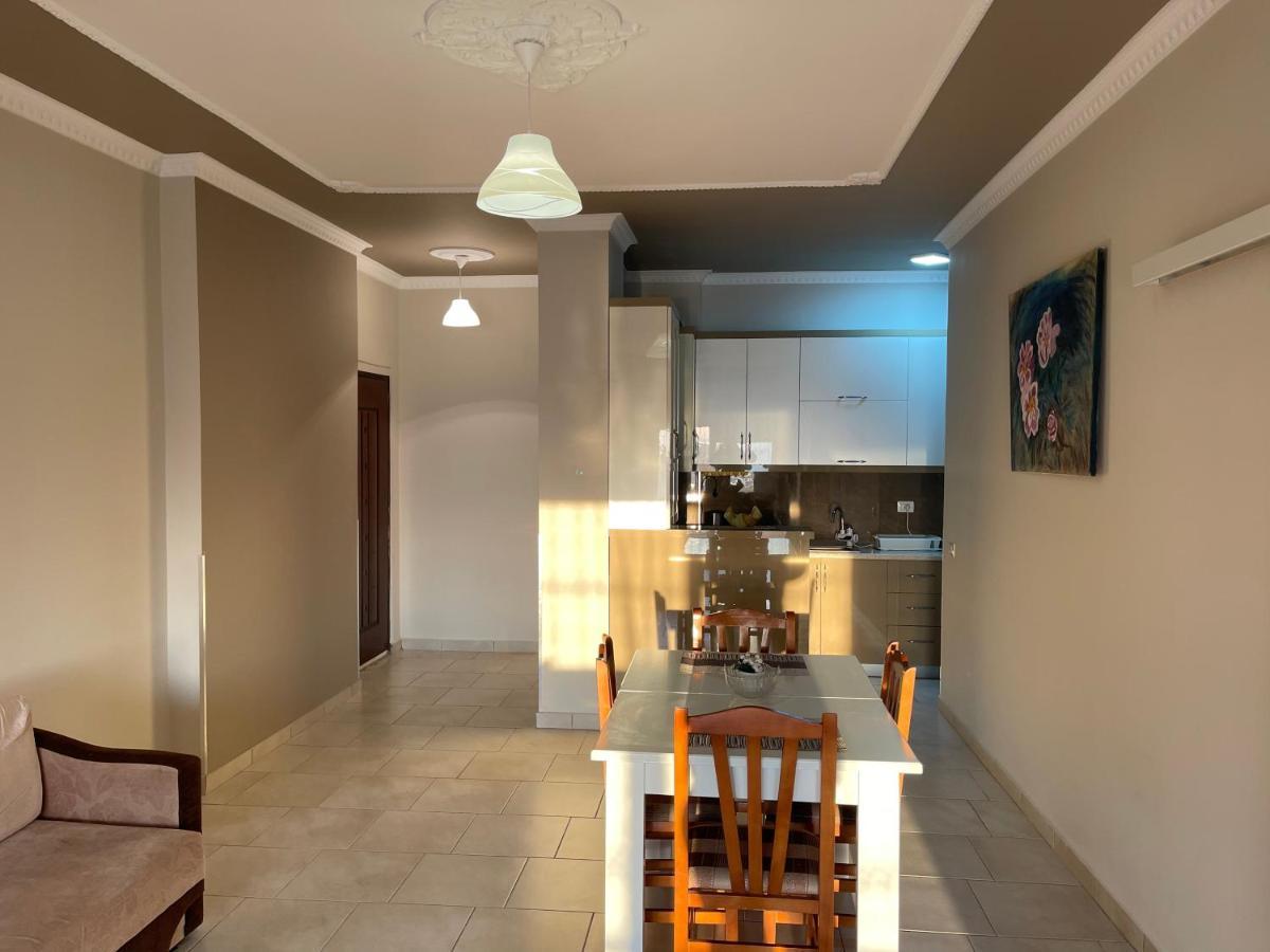 Wave Apartments Saranda Екстериор снимка
