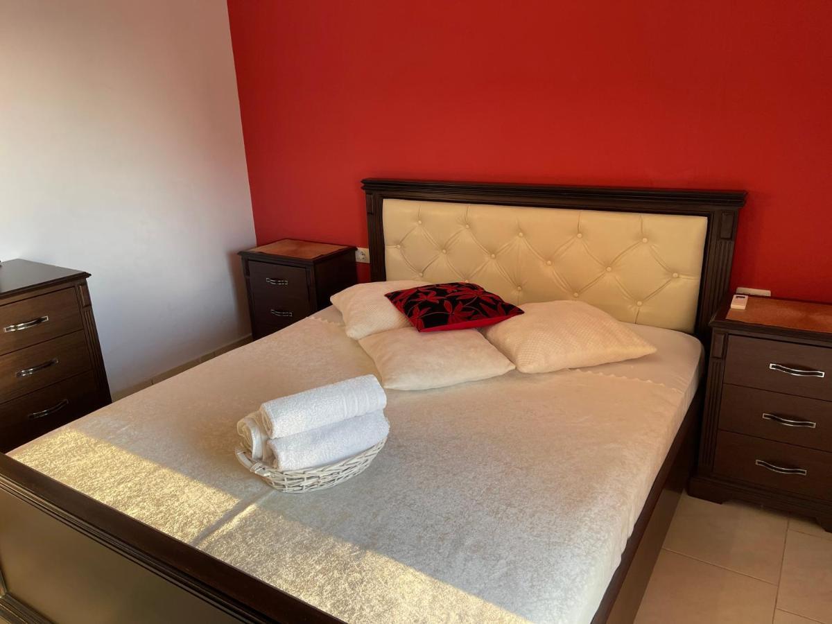 Wave Apartments Saranda Екстериор снимка