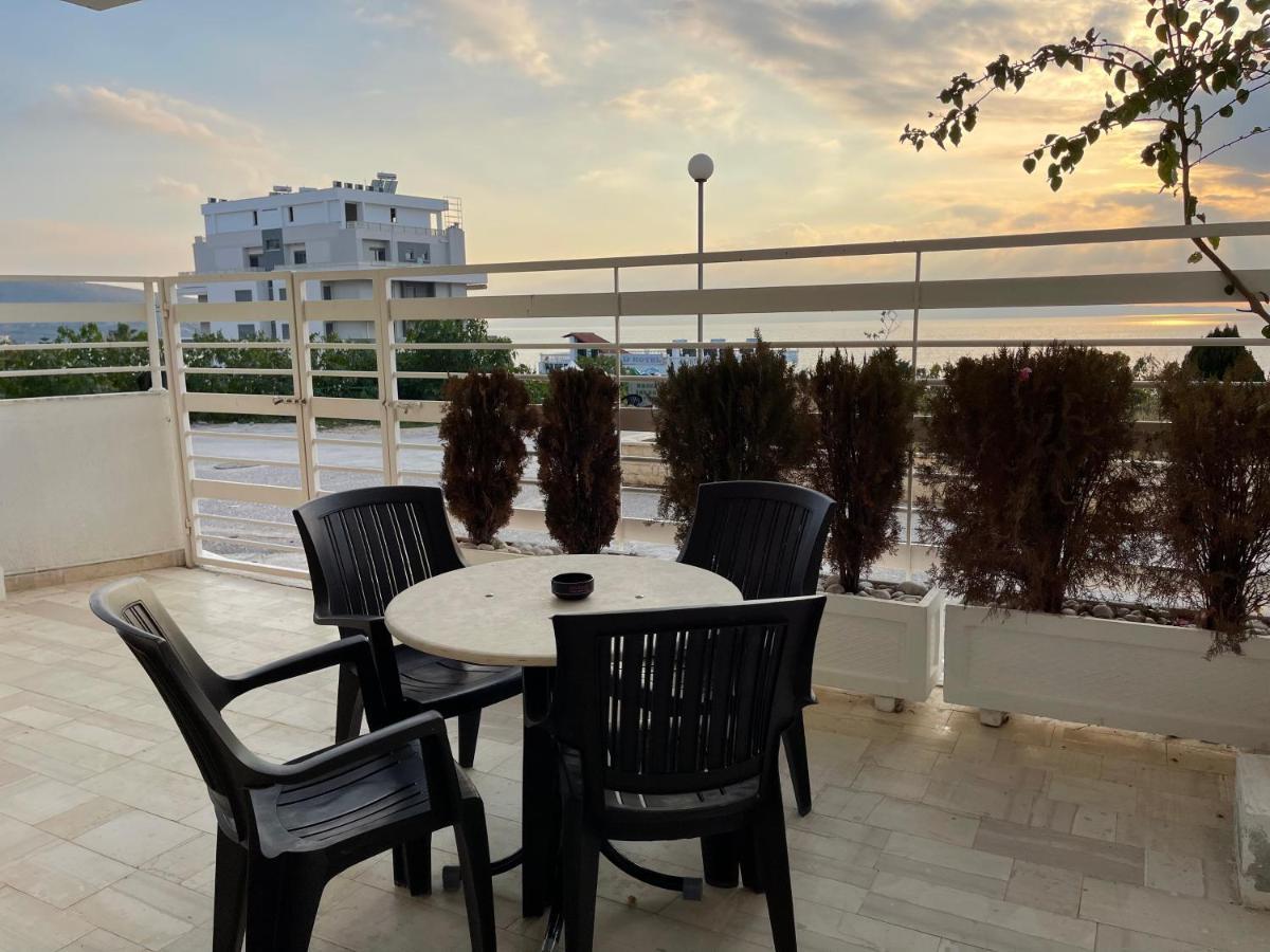 Wave Apartments Saranda Екстериор снимка