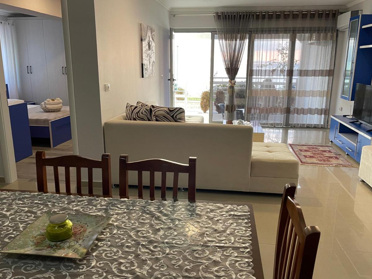 Wave Apartments Saranda Екстериор снимка