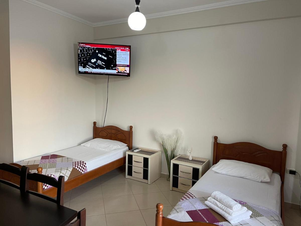 Wave Apartments Saranda Екстериор снимка