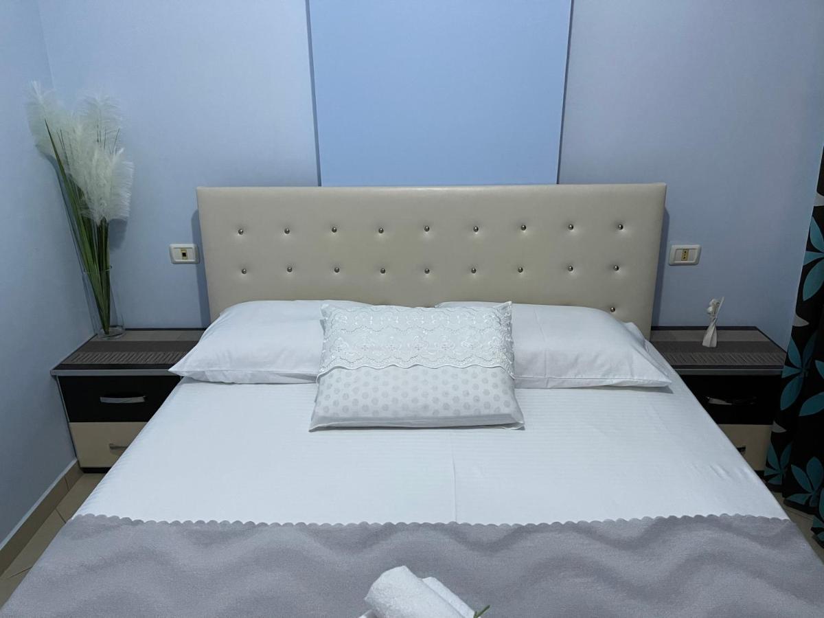 Wave Apartments Saranda Екстериор снимка