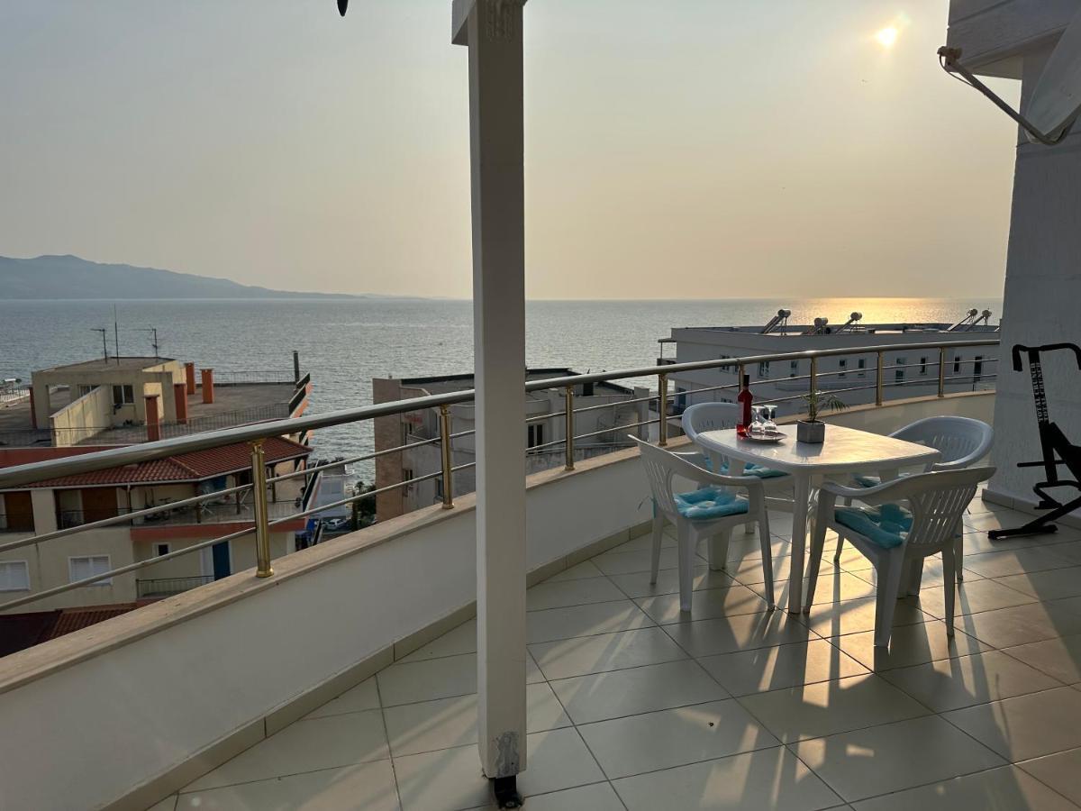 Wave Apartments Saranda Екстериор снимка